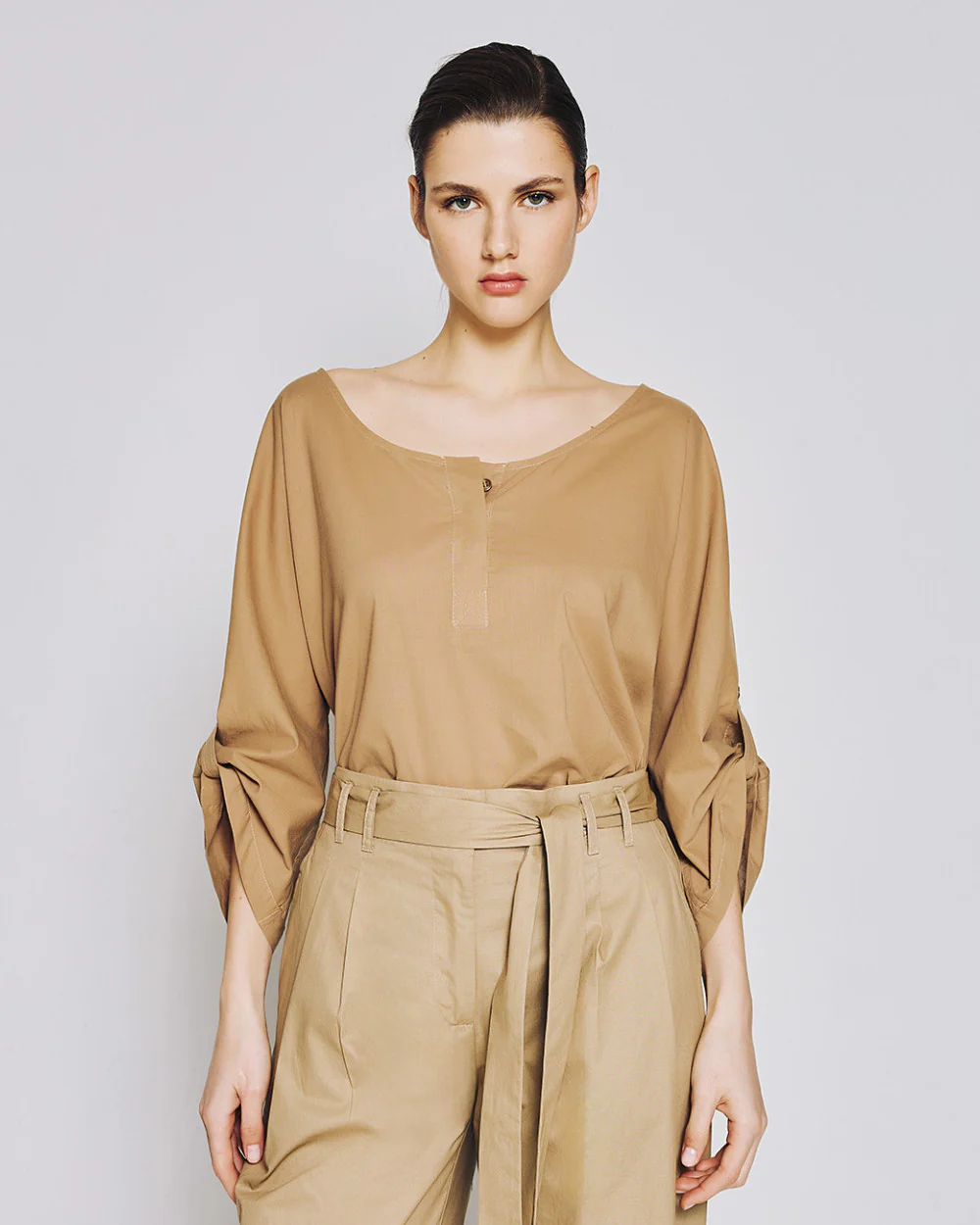 Blusa con Mangas Remangadas ACCESS A2098 - Imagen 2